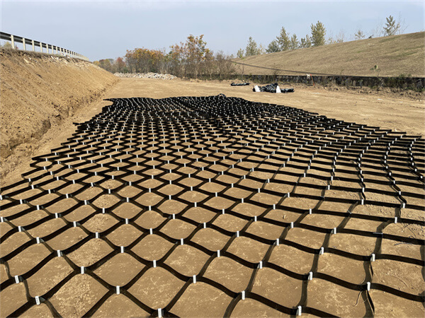 High-Strength-Injection-Molding-Geocell-6